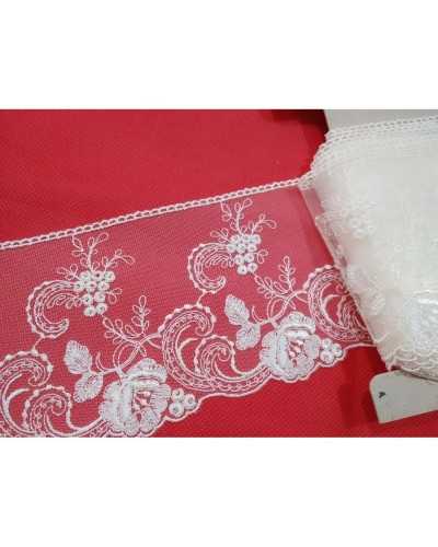 Puntilla Tul Crema Bordado Festoneado Dis. Rosa 10 cm de alto