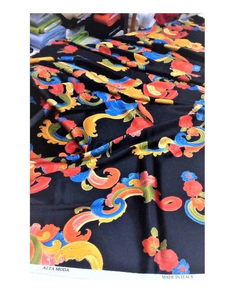 Tissu imprimé fleurs en pure soie numérique 150 cm de haut