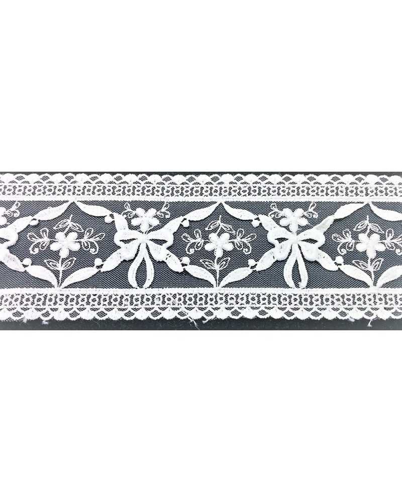 Scalloped Lace Tulle lace Raised bow 8 cm high ivory