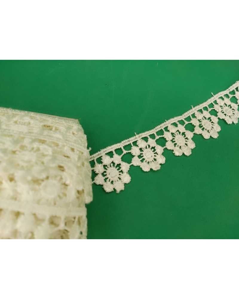 Pizzo Macramè Fiore Ritagliabile Panna Alto 3 Cm