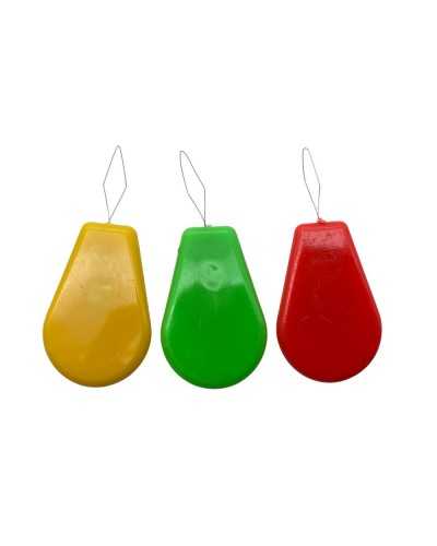 Infila Aghi in Plastica e Metallo – 4,5 cm – Colori Assortiti – Prezzo per 1 Pezzo