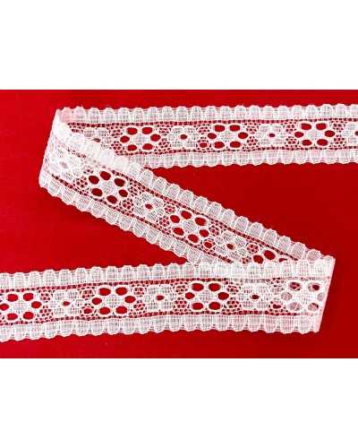 Lace Rashel Trimmering White scalloped flower 2 cm