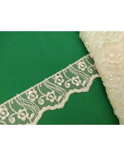 Garnituren aus Tüll, Spitze, cremefarbene Spitzenblumen, gewellt, 3 cm hoch