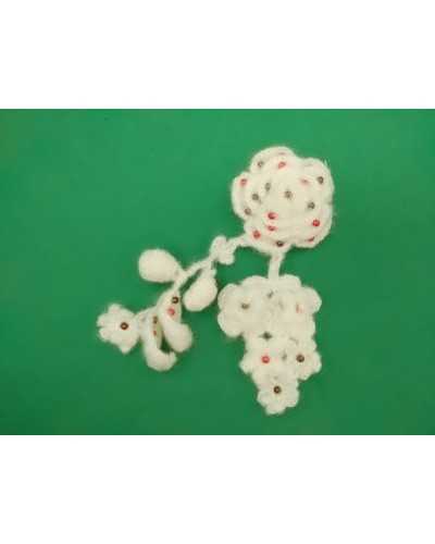 Application couture de laine blanc laiteux plus perles 15x10 cm