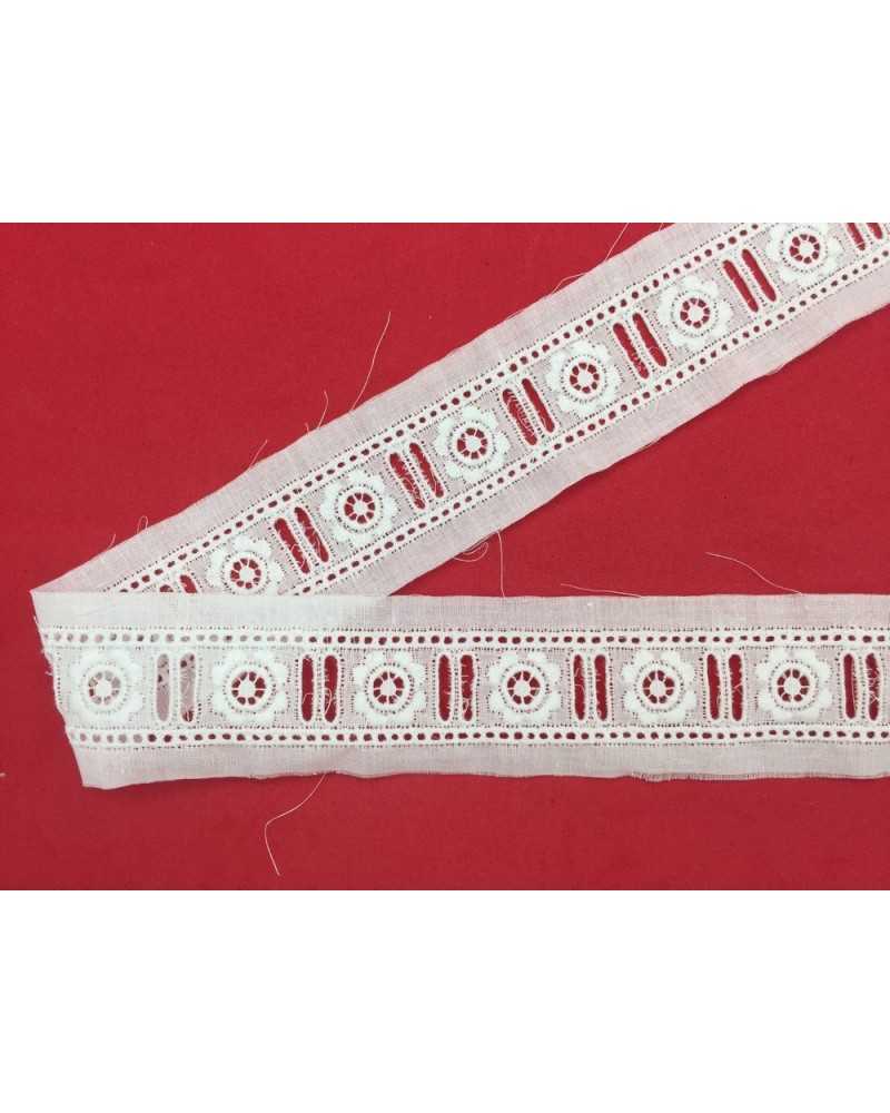 Passamaneria Ricamo Fiore Sangallo Passanastro 100% Cotone Alto 3 Cm