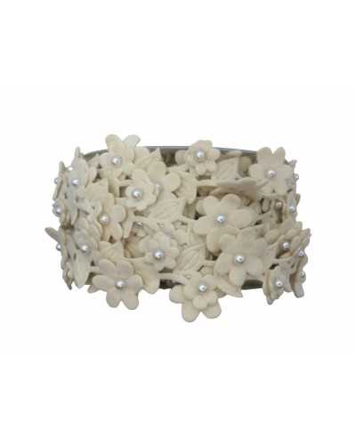 50 cm lange Besätze, ausgeschnittene Perlenknöpfe mit Samtblumen, 4 cm hoch