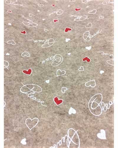 50 cm weihnachtlich bedrucktes Lenci-Tuch, rote Herzen mit der Aufschrift „Bitte taubengrau“, unten 90 cm hoch