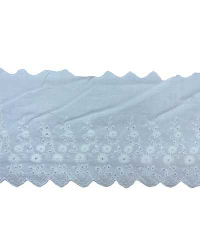 White Sangallo Lace Trimmings Scalloped Flower Embroidery 13 Cm High