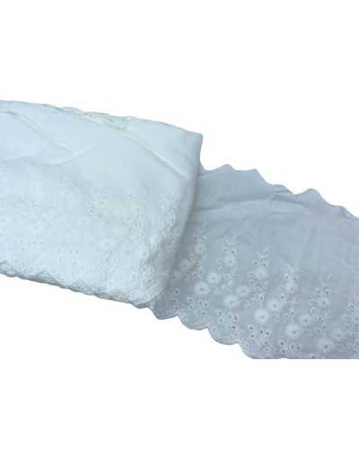 White Sangallo Lace Trimmings Scalloped Flower Embroidery 13 Cm High