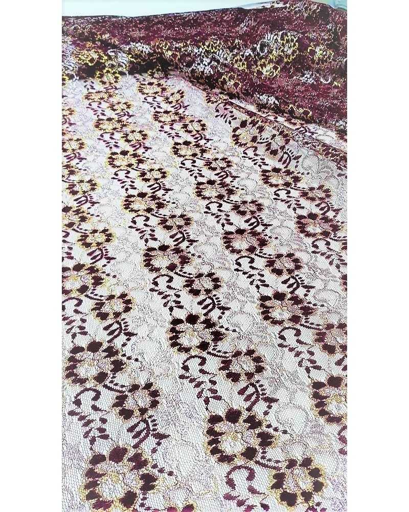 Tissu à base de tulle, dentelle rachel, bordure or et argent, dessin fleuri et cachemire, hauteur 150 cm