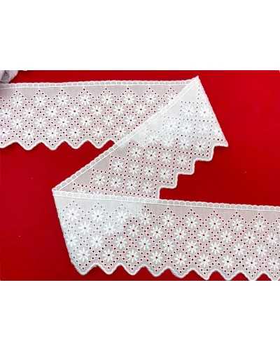 Spitzenbesatz Sangallo weiße Stickerei perforierte Blume überbacken 8 cm