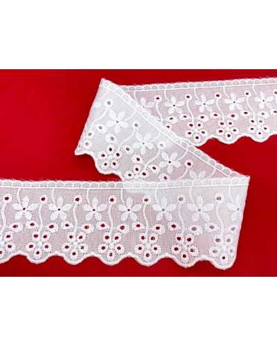 Lace Trimmings Sangallo White Embroidery Double scalloped flower 6 cm