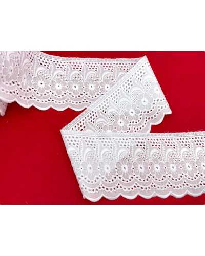 Lace Trimmings Sangallo White Embroidery Flower Paperwork Filled Tall 9 cm