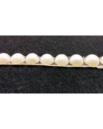 Half pearl thermo adhesive trimmings in milky white resin 10 mm high