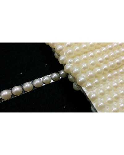 Pasamanería termoadhesiva media perla en resina blanca lechosa de 10 mm de altura