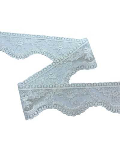 50 cm Lace trimmance lace white lace milk tulle dis. 5.5 cm high scambled roses