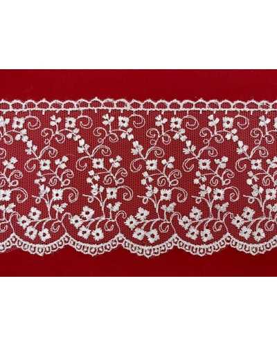 Trimmings Lace Tulle Embroidered Scalloped Flowers 7 cm high