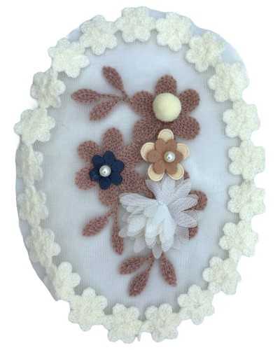 Aplicación de moda Flor de costura Pearl Bordada Pearl 18x12 cm Crema alta