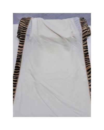 Cortina por metros crema fondo ribeteado en 2 lados alto dis. animalier 60 cm