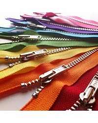 Zip fasteners in Nylon, Metal, Plastic and Invisible | Tomaselli Merceria